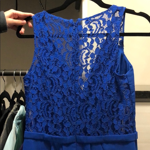 David’s Bridal Chiffon V-Neck Dress with Lace Back - Picture 3 of 8